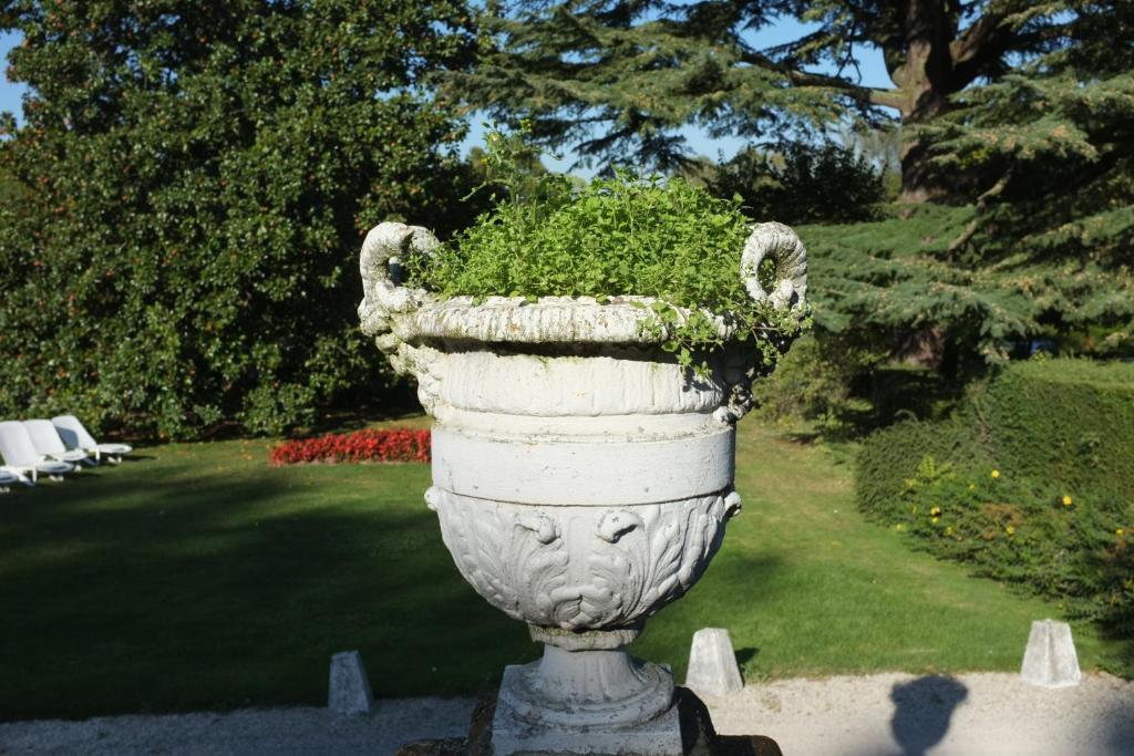 Chateau De Beaulieu Et Magnolia Spa, The Originals Relais Joué-lès-Tours Eksteriør billede
